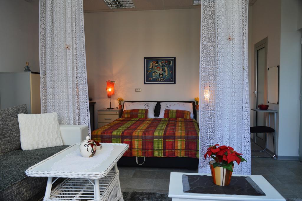Studio Two Roses Apartamento Split Exterior foto